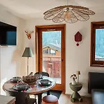Le Bon' Proche Centre * Châtel